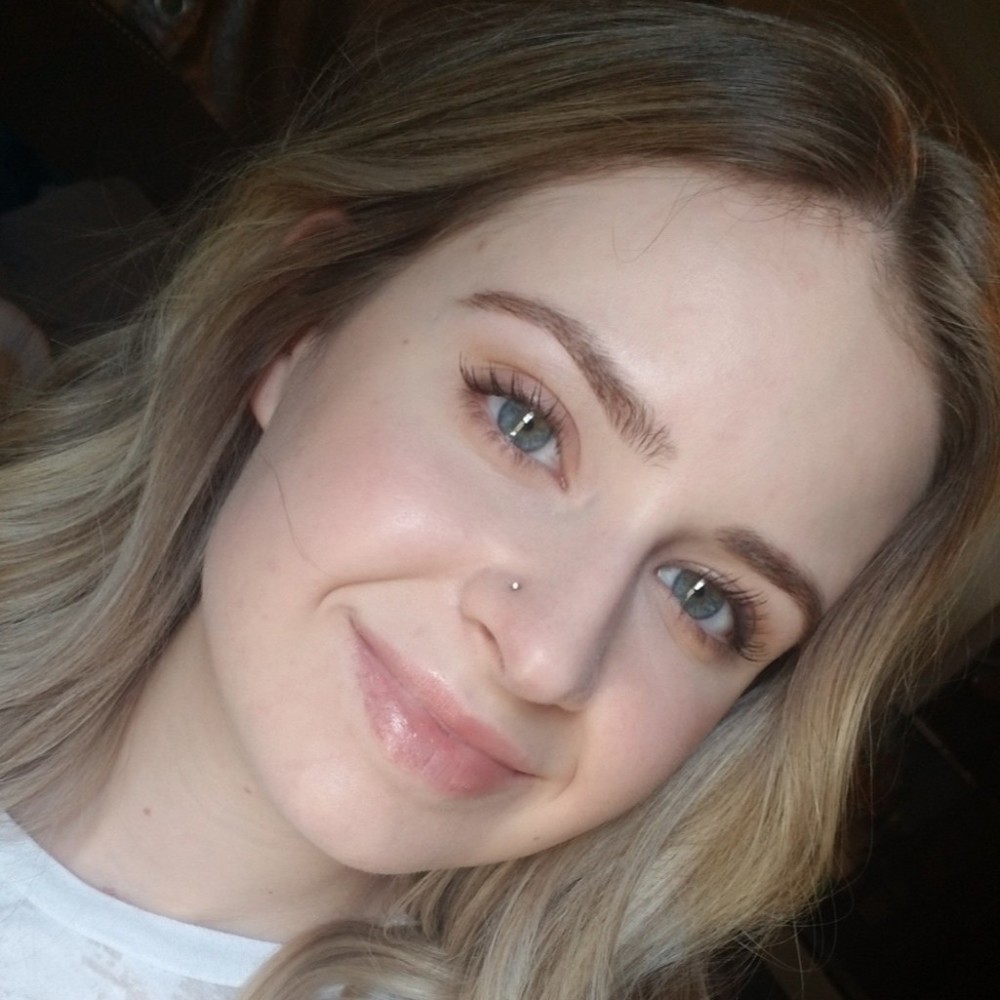 Meet your Posher, Haley ✨